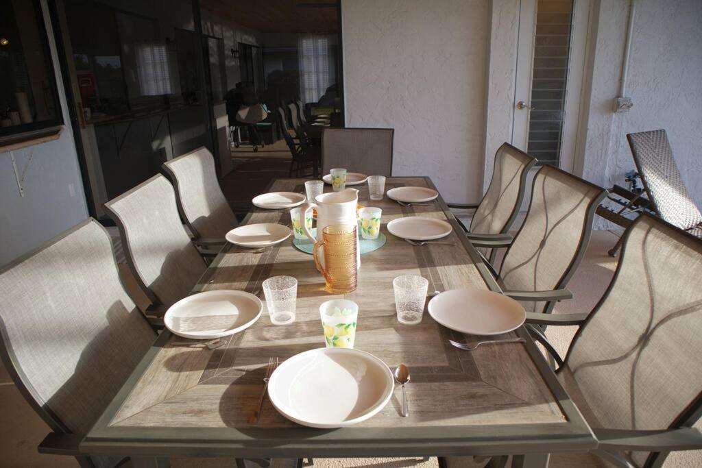 Cozy Retreat, Heated Pool, Water Canal, Bikes,3 Bedroom Cabo Coral Exterior foto