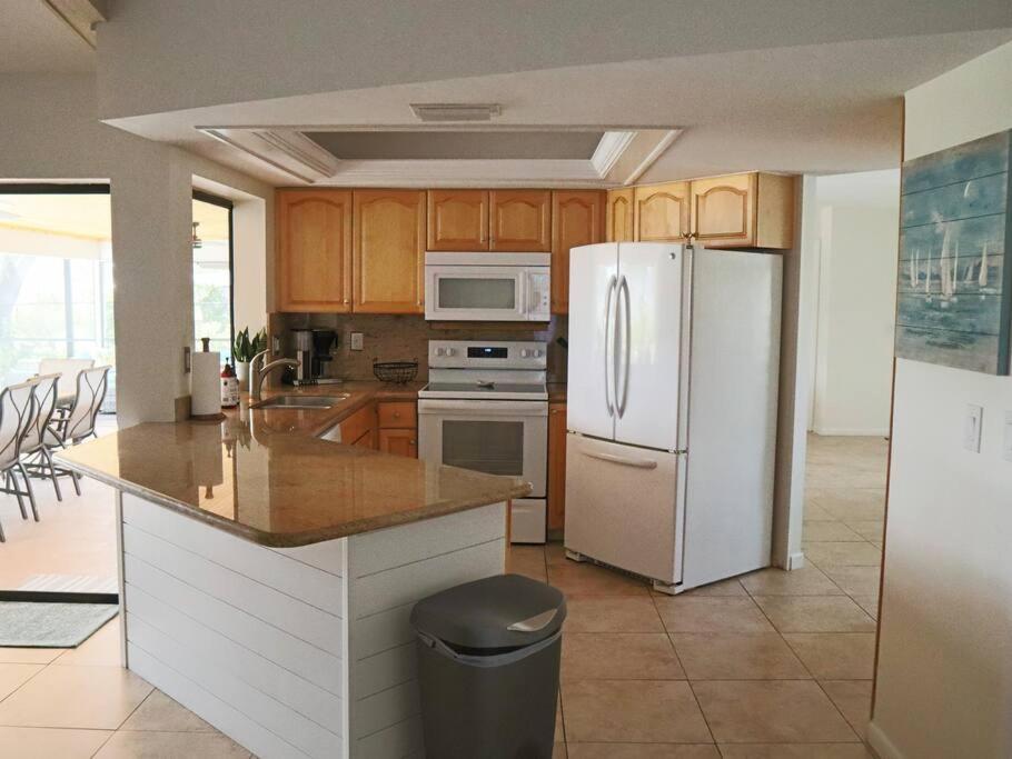 Cozy Retreat, Heated Pool, Water Canal, Bikes,3 Bedroom Cabo Coral Exterior foto