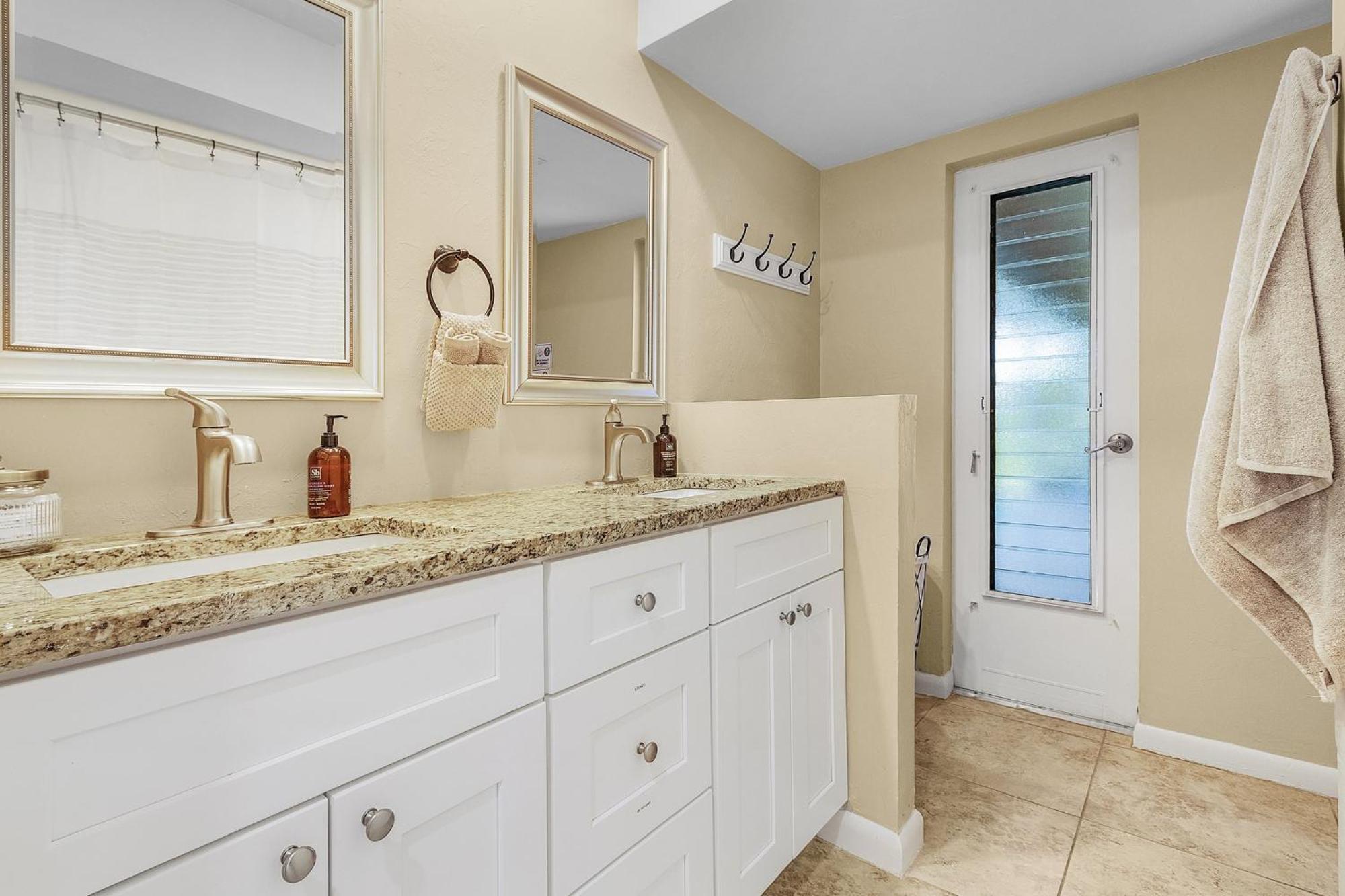 Cozy Retreat, Heated Pool, Water Canal, Bikes,3 Bedroom Cabo Coral Exterior foto