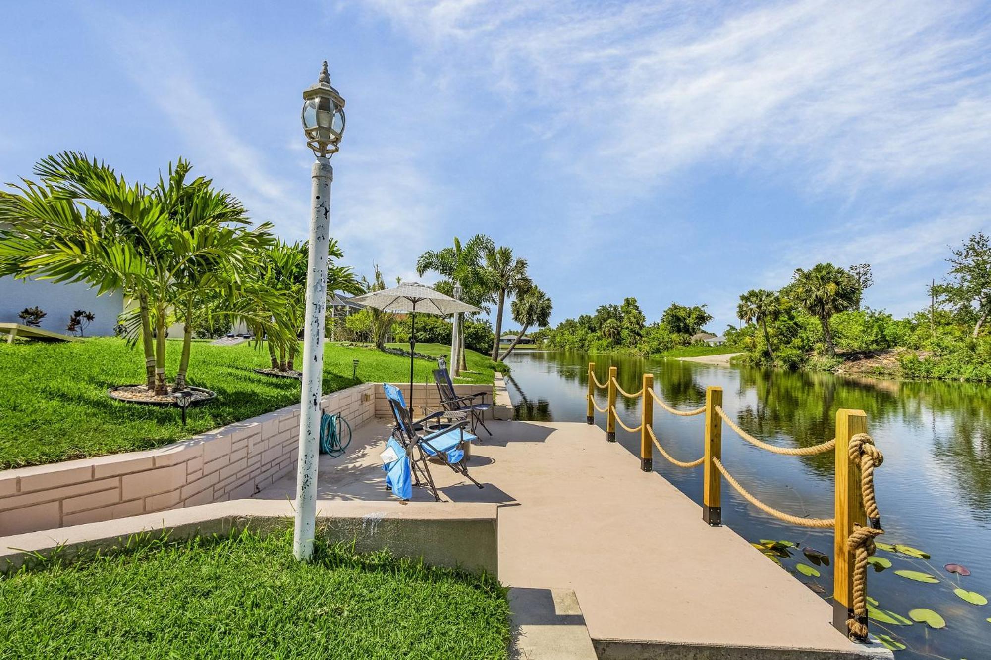 Cozy Retreat, Heated Pool, Water Canal, Bikes,3 Bedroom Cabo Coral Exterior foto